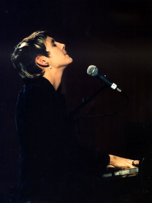 PRESS BILTEN   >  >  >