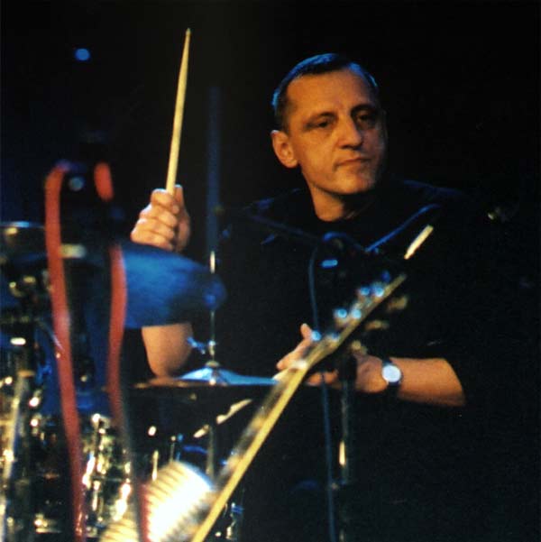 PRESS BILTEN   >  >  >